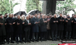 Turgut Özal Mezarı başında anıldı; Anıt Mezara Müze müjdesi