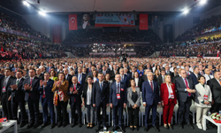 CHP'nin yeni Genel Başkanı Özgür Özel, Kılıçdaroğlu'na 276 oy fark attı