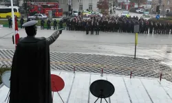 Bursa Yenişehir'de zaman saat 9'u 5 geçe durdu