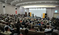 Konya'da 'Şehir Konferansları' başladı