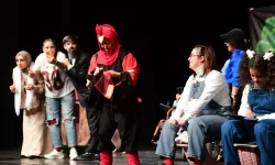 Bursa Osmangazi'de engelliler ilk kez sahneye çıktı