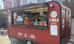 İstanbul Bakırköy'de B'Mola Karavan Kafe hizmete açıldı