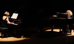 İzmir'de iki piyano, iki kültür