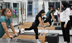 Mersin'de kadınlar reformer pilatesle yenileniyor