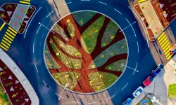 İzmir'de kavşaklar sanat eserine dönüşüyor