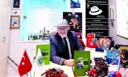 Necmi Özdemir'den 8. eser: '50'de İKİ' kitabı okuyucuyla buluştu