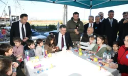 Trabzon'da Başkan Genç Çarşıbaşı'nda vatandaşlarla buluştu