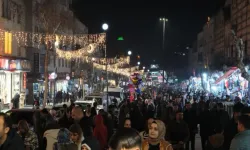 Divanyolu ışıl ışıl parlıyor