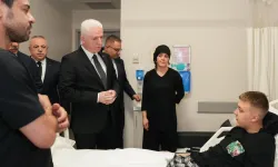 İstanbul Valisi Gül'den yaralı liseliye ziyaret