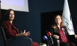 İzmir Karabağlar'da 'Kadın ve Emek' forumu