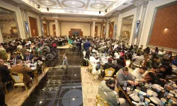 Kocaeli'de Başkan Büyükakın, Gazzeli ailelerle oruç açtı