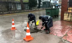Kocaeli'de ekipler su baskını ve taşkın riskine karşı sahada