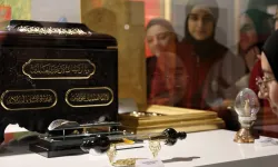 Mukaddes hatıralar Gaziantep'te vatandaşlarla buluşuyor