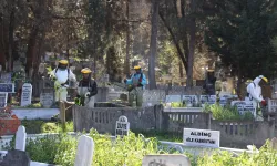 Sakarya'nın 16 ilçesindeki mezarlıklar bayrama hazırlanıyor