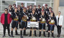 Selçuk Efes Sanat Halk Oyunları ekibi üçüncü oldu