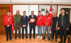 TEKNOFEST şampiyonlarından Başkan Genç'e ziyaret