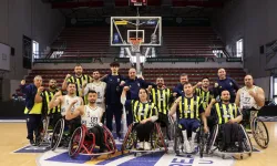 Bakan Bak'tan Fenerbahçe'ye tebrik