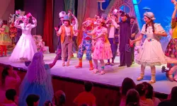 Bursa Devlet Tiyatrosu 23 Nisan'ı 'Bencil Dev' ile kutladı