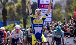 Cumhurbaşkanlığı Bisiklet Turu'nda ilk etap Tom Crabbe'nin