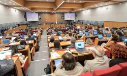 İzmir Büyükşehir ve ESHOT 2025 faaliyet raporu kabul edildi