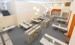 İzmir'de Hasan Ali Yücel Kütüphanesi hizmette