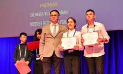 İzmir'de TÜBİTAK 2204-B Bölge Ödülleri sahiplerini buldu