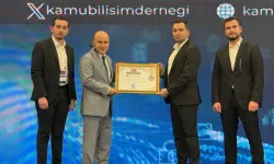 Kamu Bilişim'den İletişim'e başarı belgesi