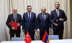 Cumhurbaşkanı Yardımcısı Cevdet Yılmaz Erivan'da temaslarını sürdürüyor