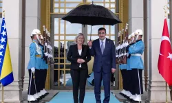 Yılmaz: Bosna Hersek'in egemenliğine desteğimiz sürecek