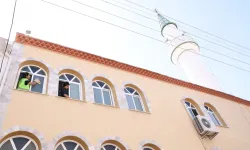 İzmir Çiğli'de camilerde bayram temizliği