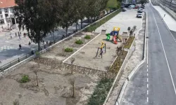 İzmir'de atıl alan mahalle parkına dönüştü