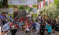 İzmir'de Efeler Yolu Ultra Trail'de madalyalar verildi