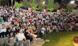 Kayseri Talas'ta 'Babalar Günü'ne şarkılı kutlama