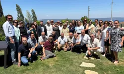 Okul müdürü yeniden atandı, veliler bayram yaptı