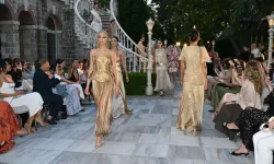 Tuba Ergin'den Büyükada'da 'karbonsuz' defile!