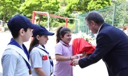 Zonguldak'ta Başkan Erdem öğrencilerle buluştu