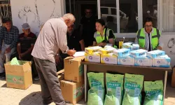 Antalya Büyükşehir'den selden etkilenen üreticilere destek