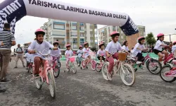 Bisiklet yarışı nefes kesti