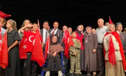 Erzurum'da çocuklar 15 Temmuz Destanı'nı sahneye taşıdı