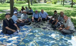 Konya Karatay'da emekliler Şehir Parkı'nda buluştu