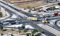 Konya'da tramvay hattı güzergahında altyapı yenilemesi