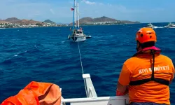 Bodrum açıklarında arızalanan teknedeki 10 kişi kurtarıldı