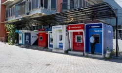 Bornova'da 'güneş ve yağmur' kalkanı