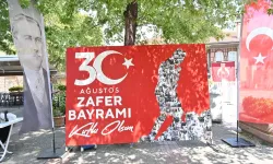 Bursalılardan özel güne anlamlı iz