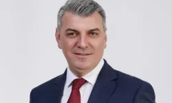 İzmit Belediyesi'nde iki yeni başkan yardımcısı göreve başladı