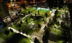 Kayseri Talas'ta Mevlana Meydanı ışıl ışıl