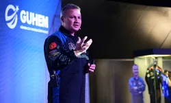 Türkiye'nin ilk astronotu Alper Gezeravcı Tuğgeneral oldu