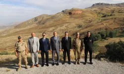 Ağrı Valisi Bozkurt'tan Durupınar SİT Alanı'na inceleme