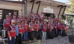 Denizli'de gençler ve büyükler el ele temizlik seferberliği