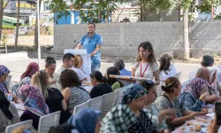 İzmir Bornova'da Menemen Şenliği finali Kent Bostanı'nda yapıldı